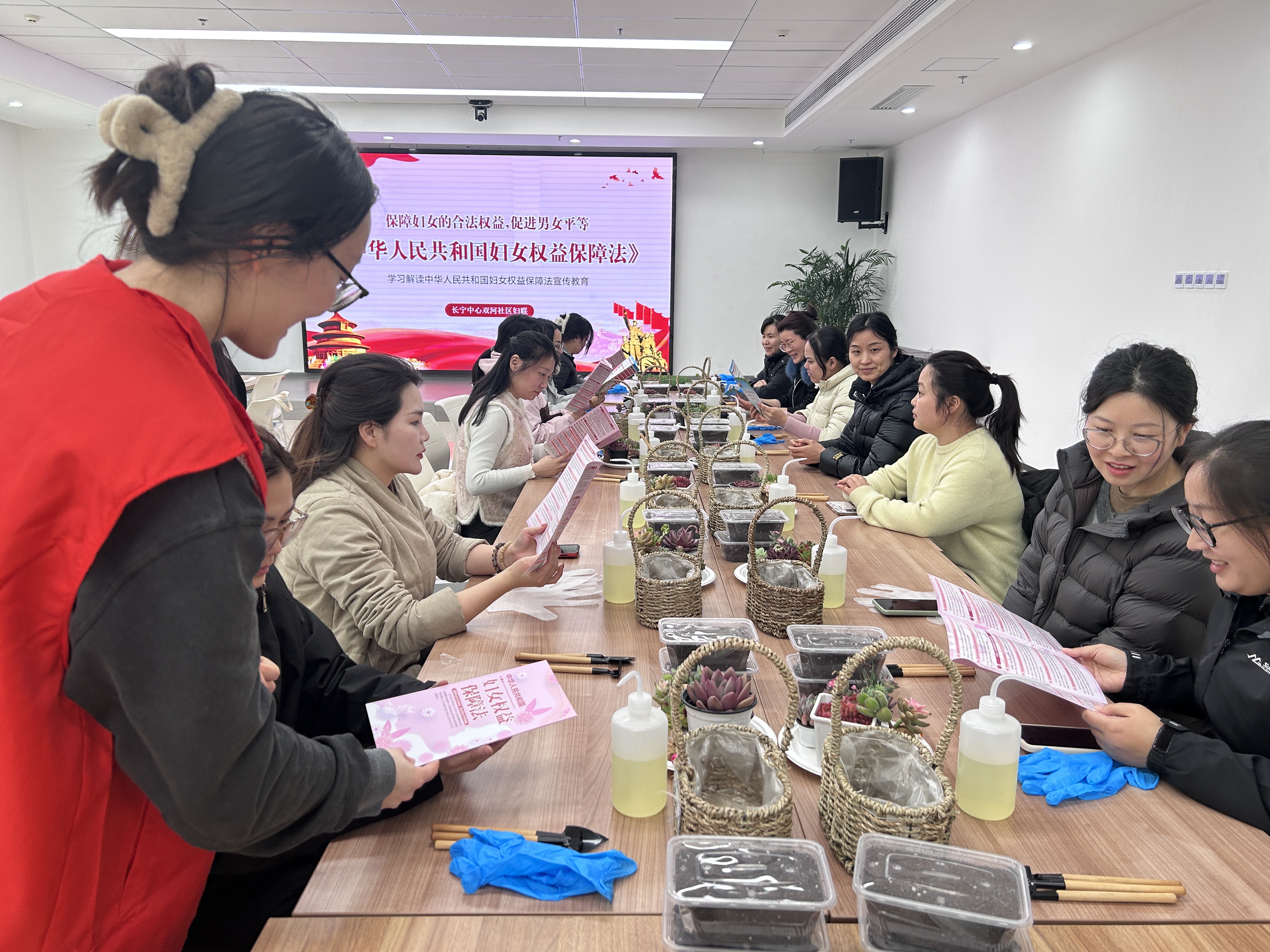  ֲһĨ���̣���һ��Ȩ�� | ����Ժ������������˫�����������ˡ���Ů�� 